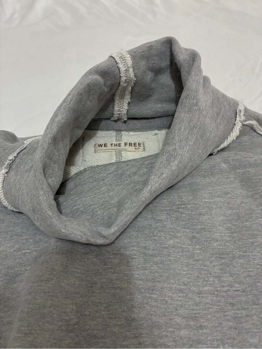 Free People sweatshirt sz S excellent condition - Picture 2 of 2